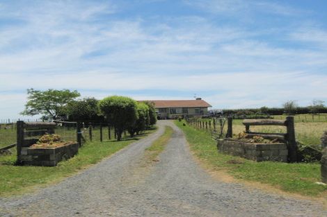 Photo of property in 72 Saddleton Road, Clarks Beach, Pukekohe, 2679