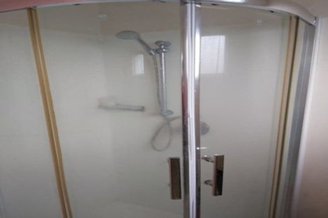 Photo of property in 85 Bruce Road, Glenfield, Auckland, 0629