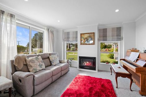 Photo of property in 476 Mangorei Road, Highlands Park, New Plymouth, 4312