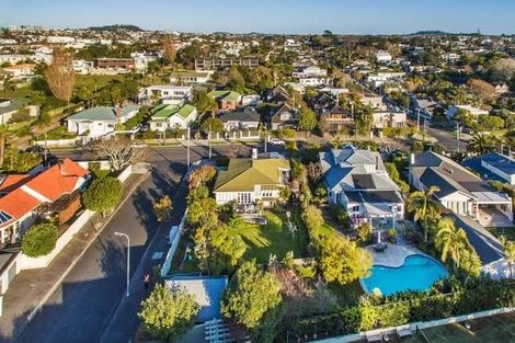 Photo of property in 2 Cremorne Street, Herne Bay, Auckland, 1011