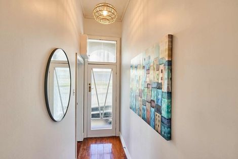 Photo of property in 6 Gordon Street, Newtown, Wellington, 6021