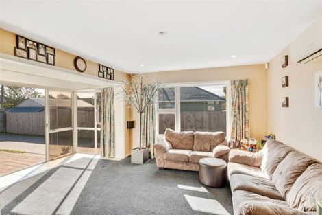 Photo of property in 9 Ariel Place, Aranui, Christchurch, 8061