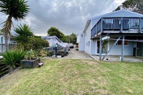 Photo of property in 52 Stillwater Crescent, Stillwater, Silverdale, 0993