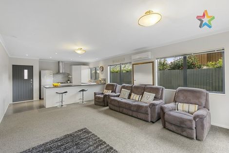 Photo of property in 2/32 Park Avenue, Epuni, Lower Hutt, 5011