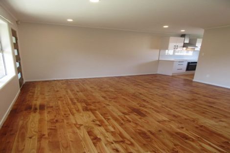 Photo of property in 2/21 Ferndale Road, Mount Wellington, Auckland, 1060