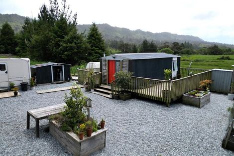 Photo of property in 11 Mcleans Pit Road, Coal Creek, Greymouth, 7802