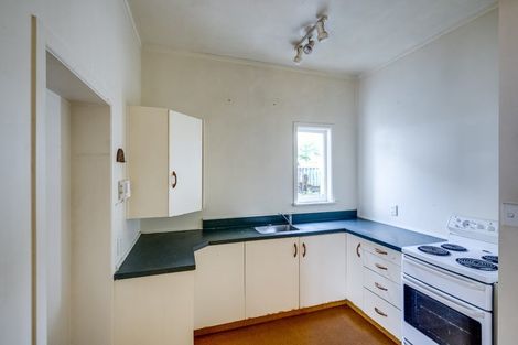 Photo of property in 32 Havelock Road, Hospital Hill, Napier, 4110