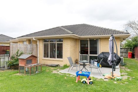 Photo of property in 18 Gardenia Close, Melville, Hamilton, 3206
