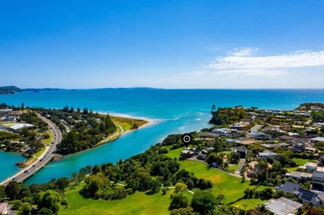 Photo of property in 2/42 Amorino Drive, Red Beach, 0932