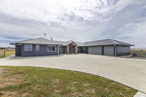 Photo of property in 85 Pukepapa Road Extn, Bulls, Marton, 4789