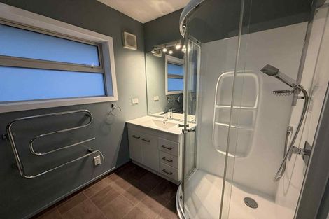 Photo of property in 49a Ferry Road, Arkles Bay, Whangaparaoa, 0932