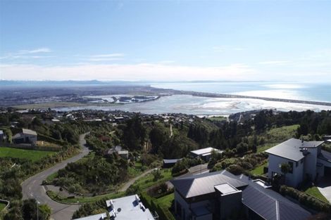 Photo of property in 6 Peregrine Close, Mount Pleasant, Christchurch, 8081