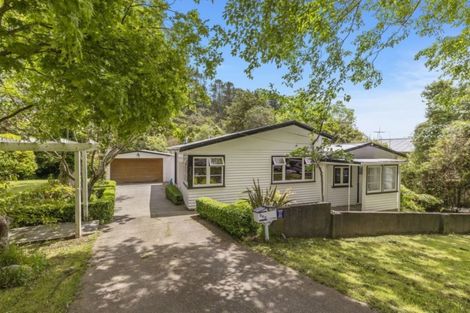 Photo of property in 560 Stokes Valley Road, Stokes Valley, Lower Hutt, 5019