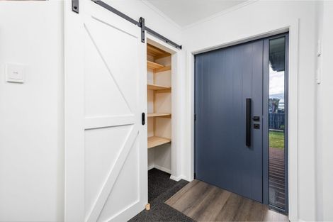 Photo of property in 1 Holmes Street, Waimate, 7924