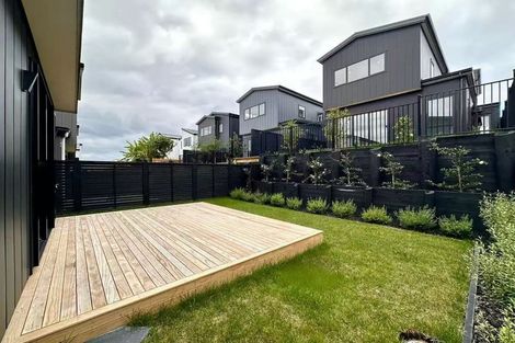 Photo of property in 21 Pohewa Road, Silverdale, 0932