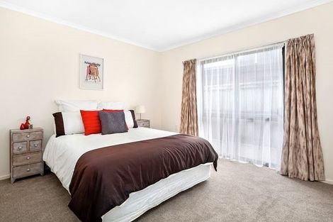 Photo of property in Redwood Village, 45/42 Main Road, Tawa, Wellington, 5028