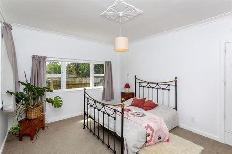 Photo of property in 19a Ropiha Street, Fitzroy, New Plymouth, 4312