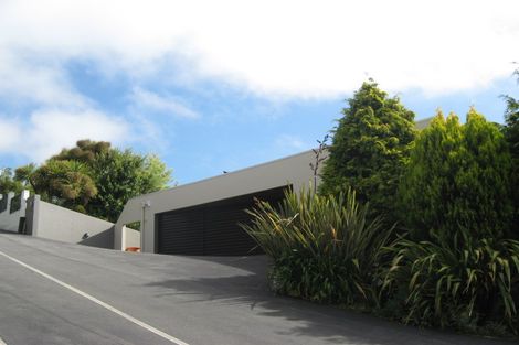 Photo of property in 9 Inverness Lane, Redcliffs, Christchurch, 8081