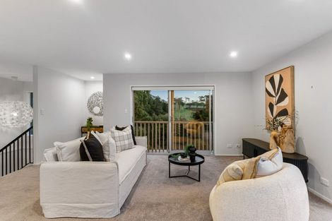 Photo of property in 1/98 Park Rise, Campbells Bay, Auckland, 0630