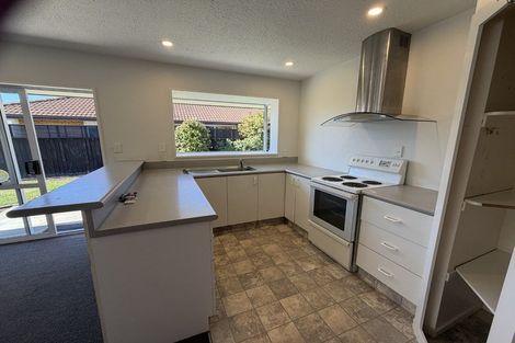 Photo of property in 3/57 Tyrone Street, Belfast, Christchurch, 8051