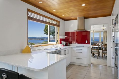 Photo of property in 42 Wakeman Road, Acacia Bay, Taupo, 3330