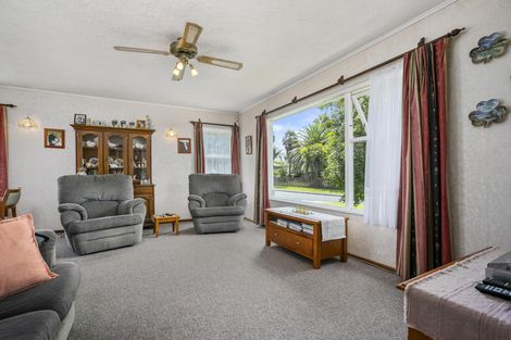 Photo of property in 88 Glendene Avenue, Glendene, Auckland, 0602