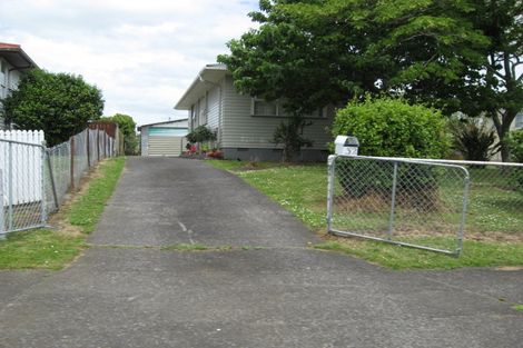 Photo of property in 32 Duggan Avenue, Mangere, Auckland, 2022