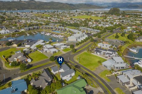 Photo of property in 2 Pelican Place, Whitianga, 3510