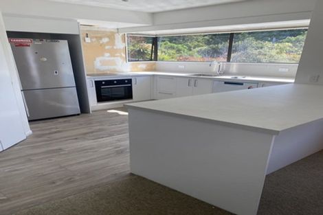 Photo of property in 20 Taupata Street, Redcliffs, Christchurch, 8081