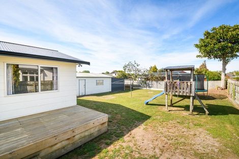 Photo of property in 17 Campbell Street, Feilding, 4702