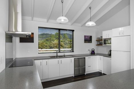 Photo of property in 16 Tanners Point Road, Tanners Point, Katikati, 3177