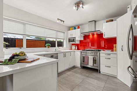 Photo of property in 2/3 Creyke Road, Ilam, Christchurch, 8041