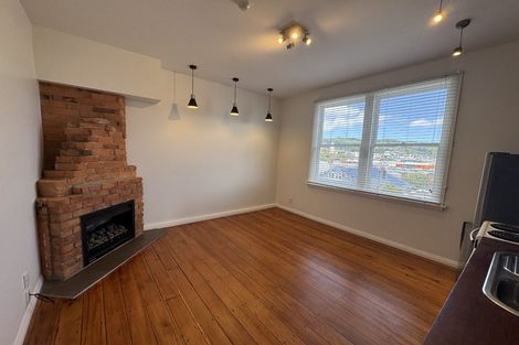 Photo of property in 77 Brougham Street, Mount Victoria, Wellington, 6011