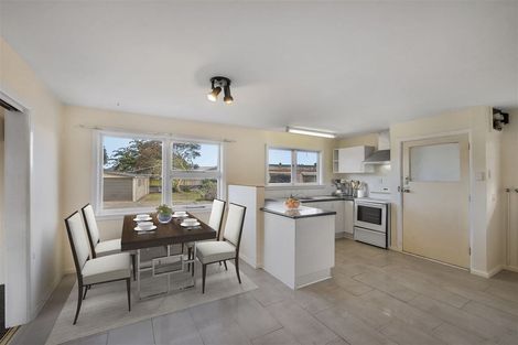 Photo of property in 8 Meon Street, Aranui, Christchurch, 8061