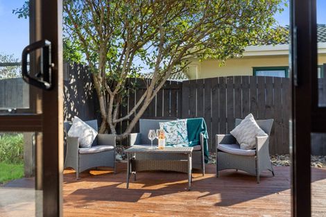 Photo of property in 38 Katerini Grove, Papamoa Beach, Papamoa, 3118