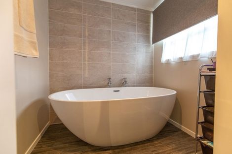 Photo of property in 191 Hakanoa Street, Huntly, 3700