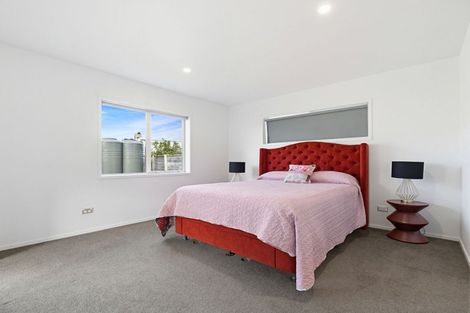 Photo of property in 16 Domain Street, Waiuku, 2123