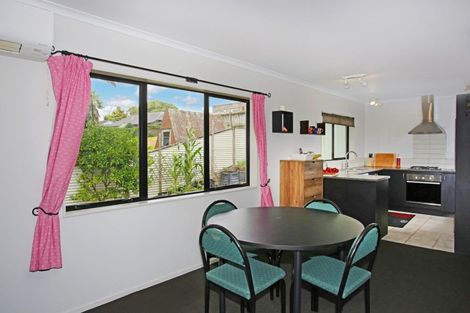 Photo of property in 14a Collingwood Road, Waiuku, 2123