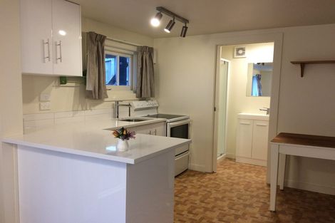 Photo of property in 27a Pinnacle Street, Seatoun, Wellington, 6022