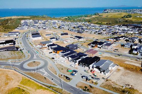 Photo of property in 216 Vaughans Road, Long Bay, Albany, 0792