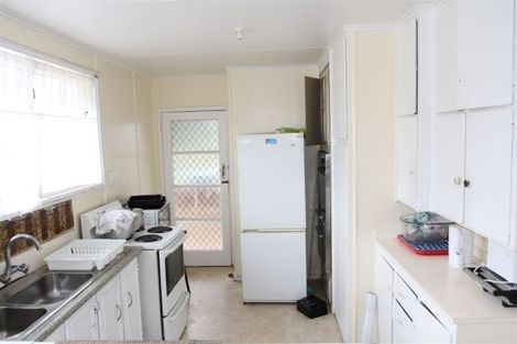 Photo of property in 10 Lane Road, Weymouth, Auckland, 2103