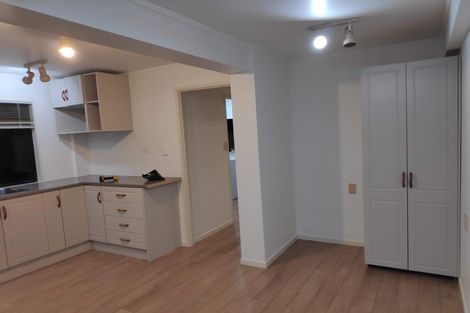 Photo of property in 34 Archers Road, Glenfield, Auckland, 0629