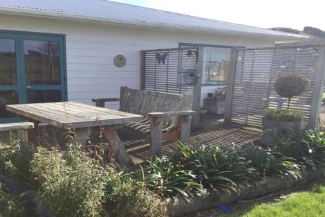 Photo of property in 1405 Masterton Castlepoint Road, Tauweru, Masterton, 5889