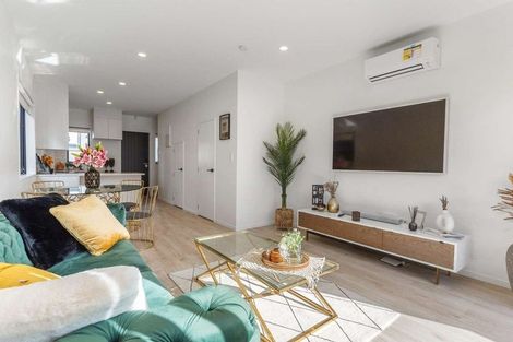 Photo of property in 11 Toanga Place, Mount Wellington, Auckland, 1062