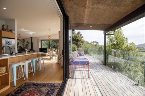 Photo of property in 1 Aroaro Lane, Raglan, 3225