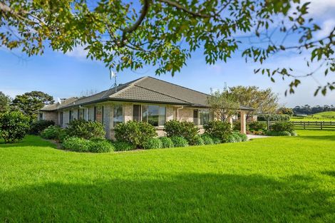 Photo of property in 68d Tuparekura Road, South Head, Helensville, 0874