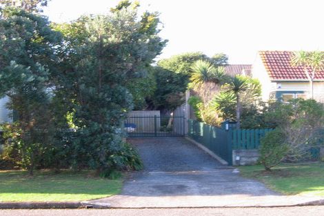 Photo of property in 19a Rauparaha Street, Waikanae Beach, Waikanae, 5036