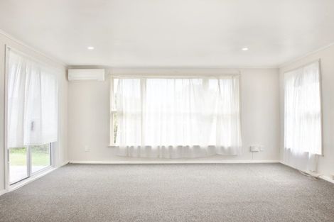 Photo of property in 37 Pearl Baker Drive, Otara, Auckland, 2023