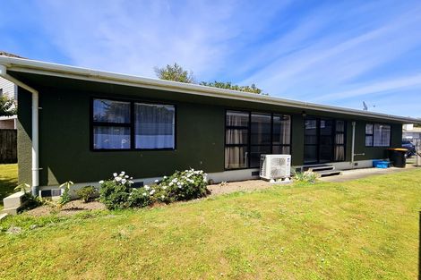 Photo of property in 8a Busby Place, Awapuni, Palmerston North, 4412