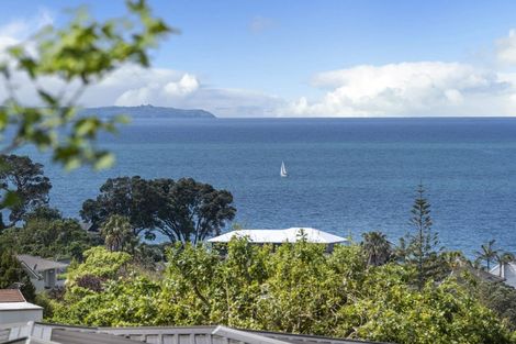 Photo of property in 1/49 Park Rise, Campbells Bay, Auckland, 0630